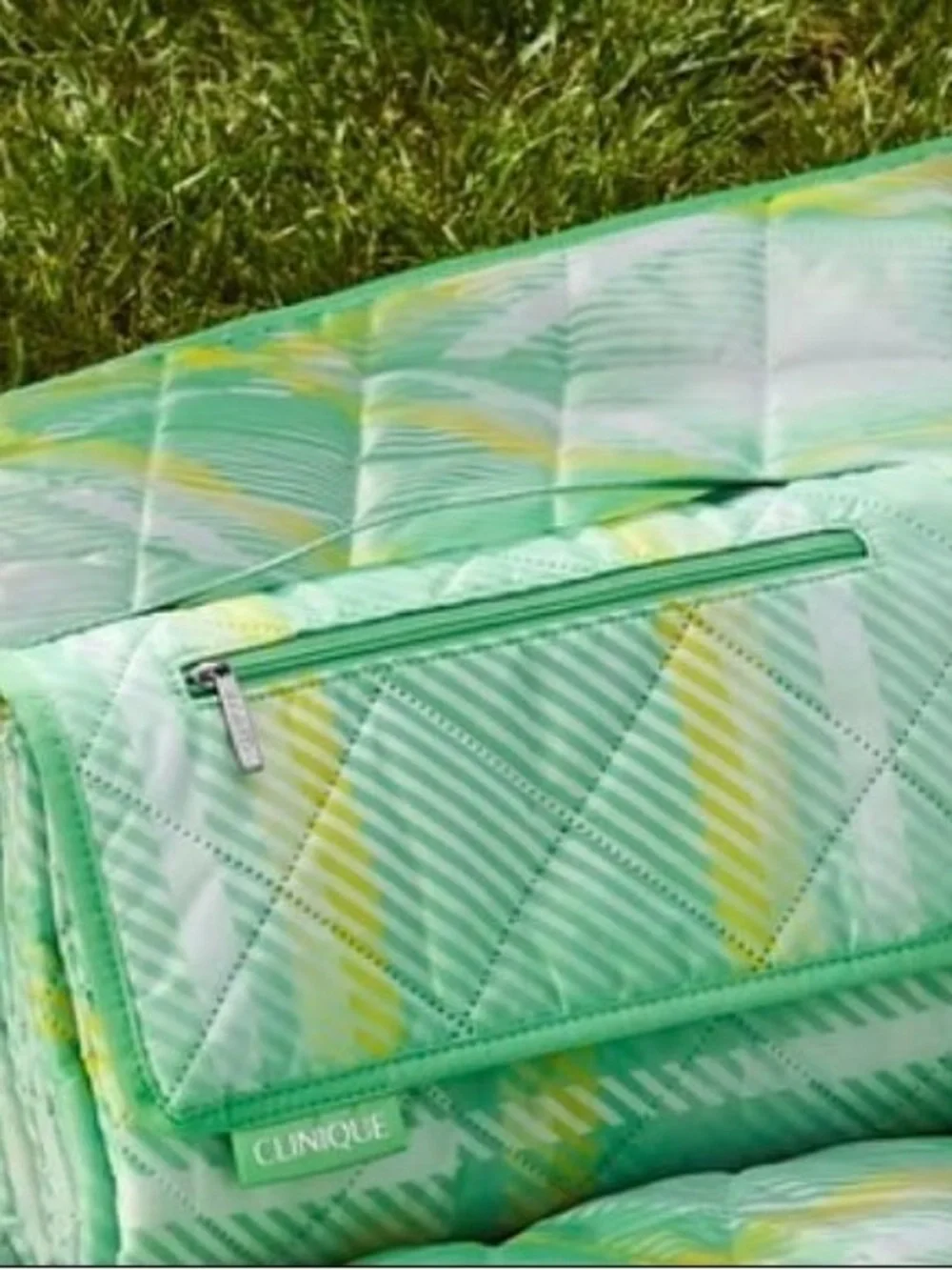 Clinique blanket travel lightweight